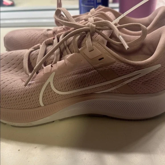 Nike Air Zoom Pegasus’s Running Shoes - Picture 4 of 6